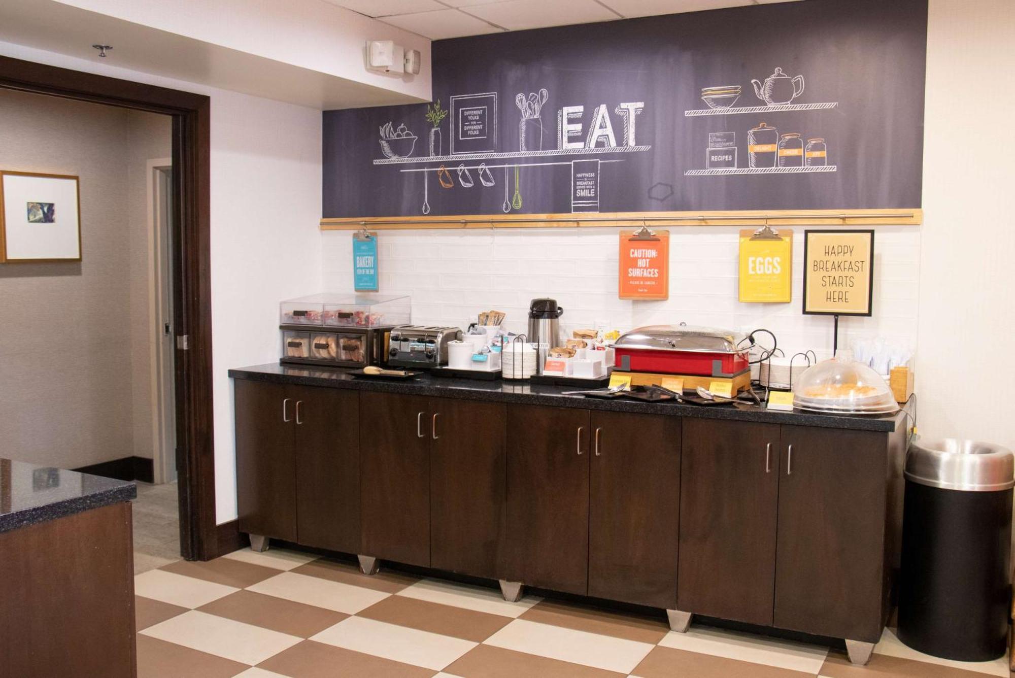 Hampton Inn Tuscaloosa - East Экстерьер фото