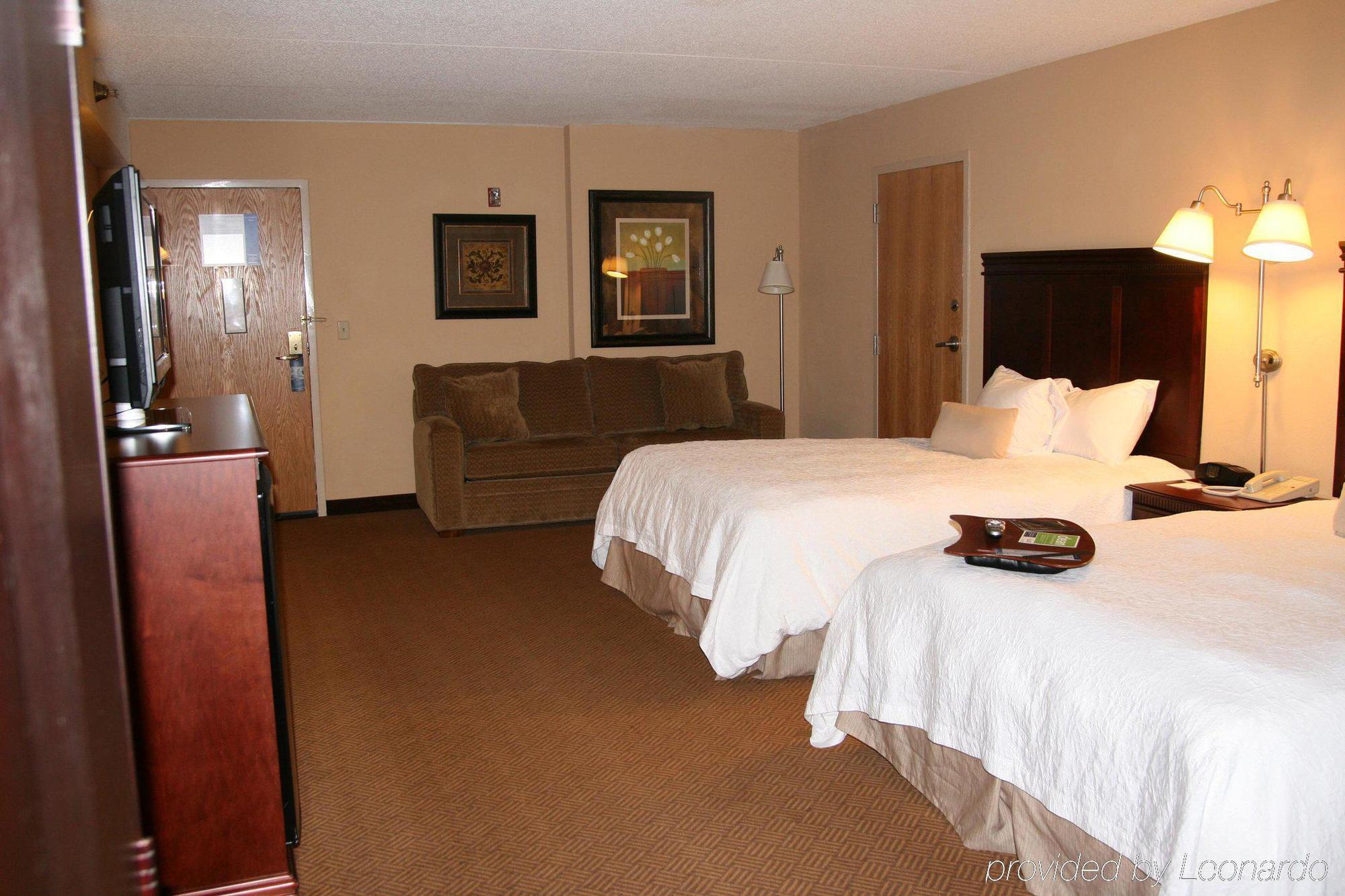 Hampton Inn Tuscaloosa - East Номер фото