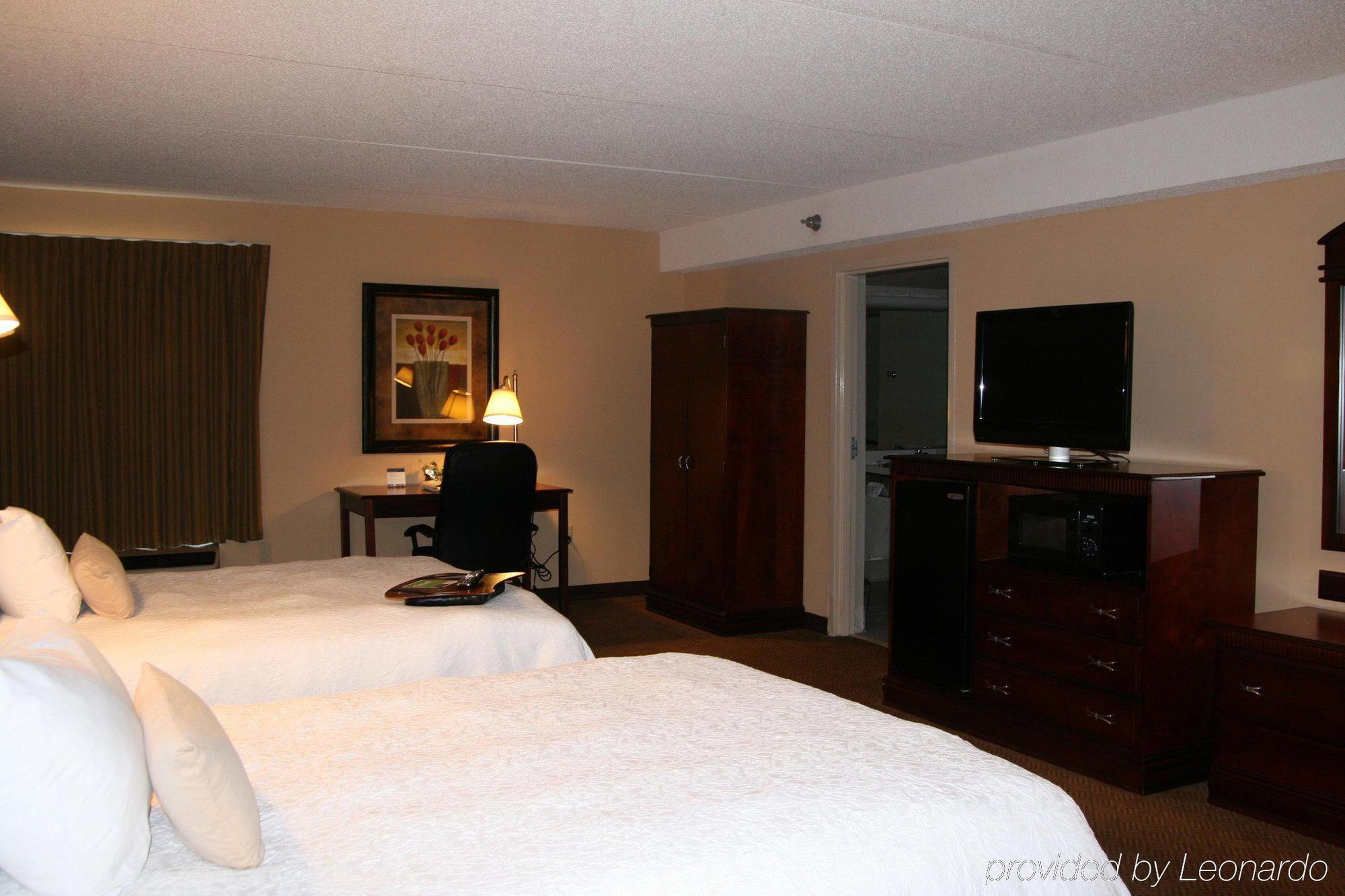 Hampton Inn Tuscaloosa - East Номер фото